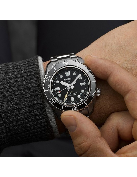 SEIKO - PROSPEX MARINEMASTER GMT 200M - SPB383J1